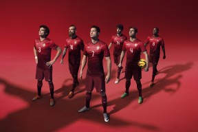 卡塔尔世界杯-巴特勒空砍高分难救主，公牛上演惊天逆转